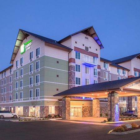 Holiday Inn Express & Suites - Seattle South - Tukwila, An Ihg Hotel Экстерьер фото