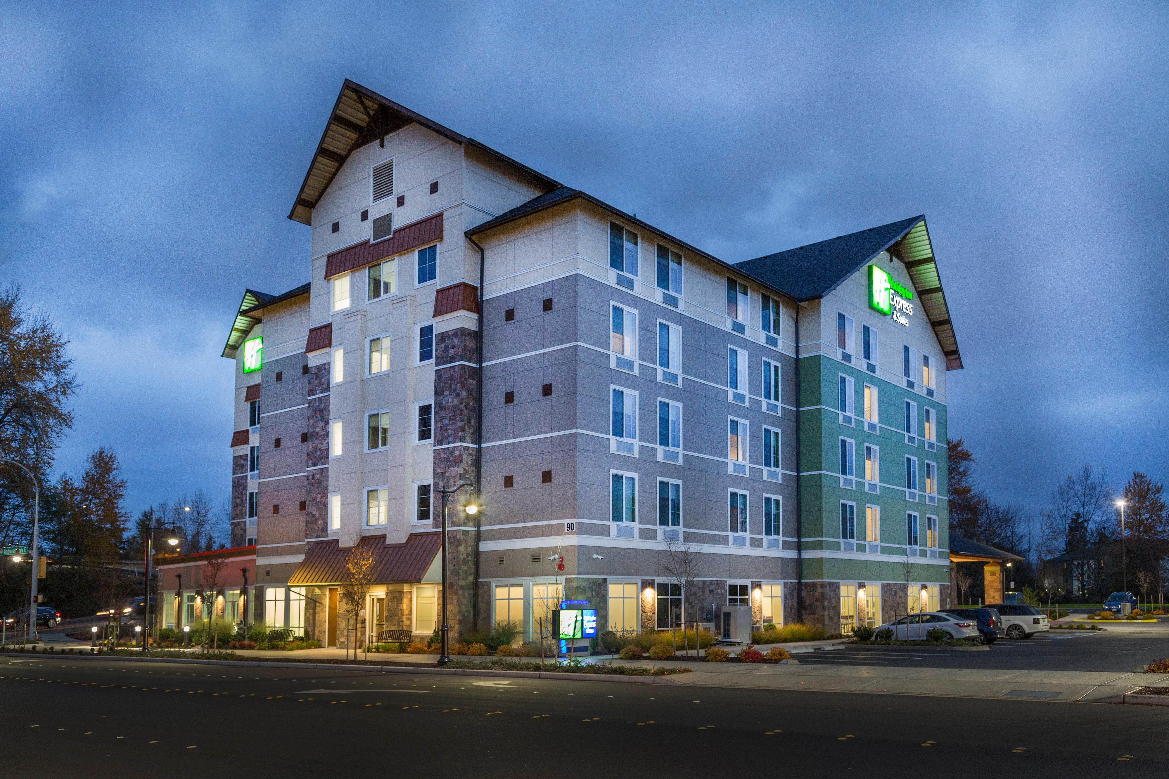 Holiday Inn Express & Suites - Seattle South - Tukwila, An Ihg Hotel Экстерьер фото